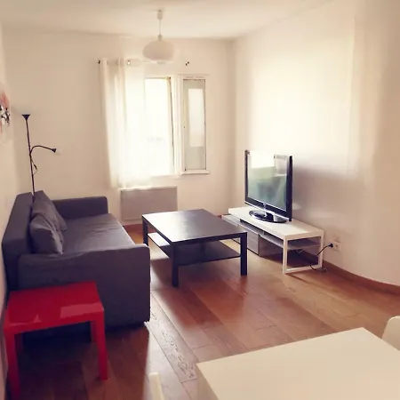 Apartment 3 Boulevard Pasteur *